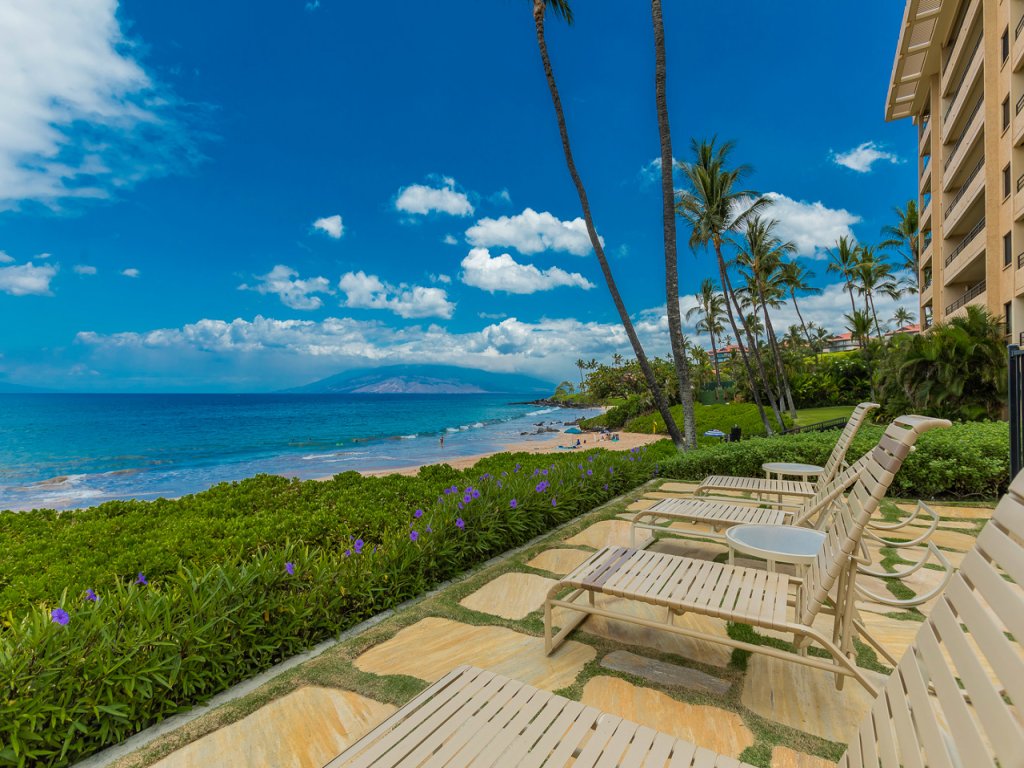 Polo Beach Club 107 Vacation Rental in Wailea - RedAwning