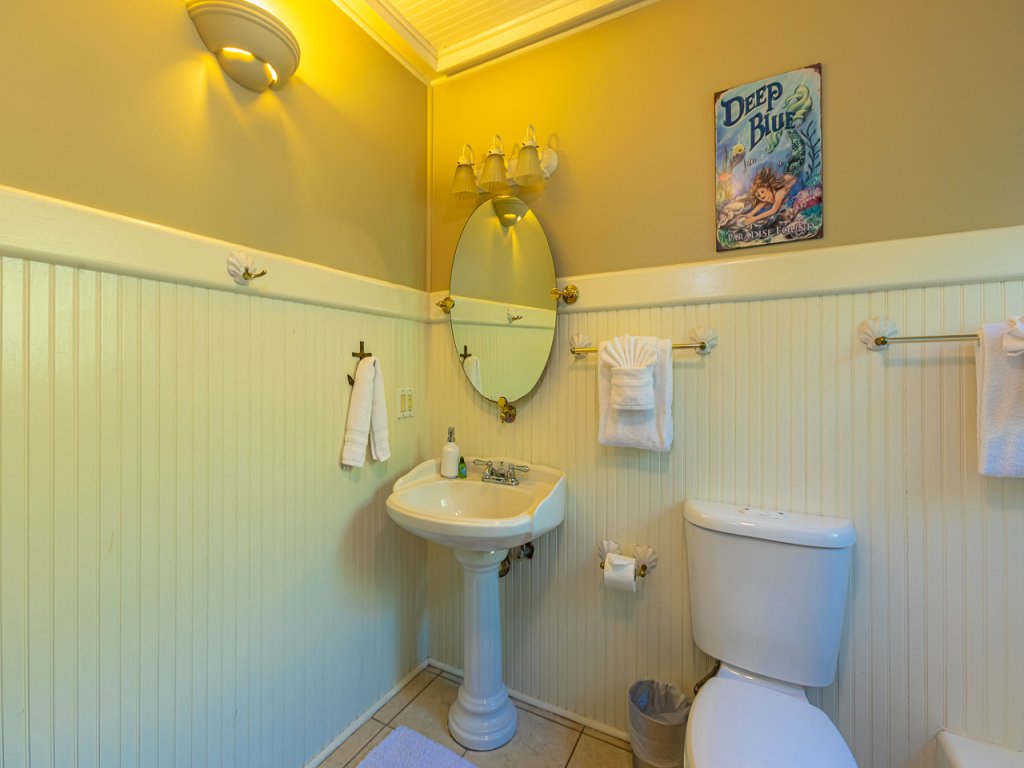 Halama Hale Private Home Vacation Rental in Kihei - RedAwning