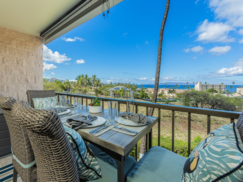 Kihei Alii Kai D301 Vacation Rental in Kihei - RedAwning