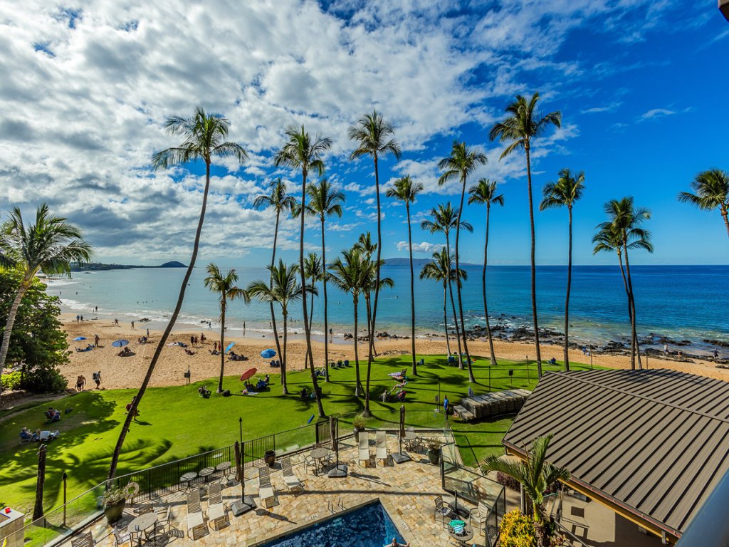 Mana Kai #307 Vacation Rental in Kihei - RedAwning