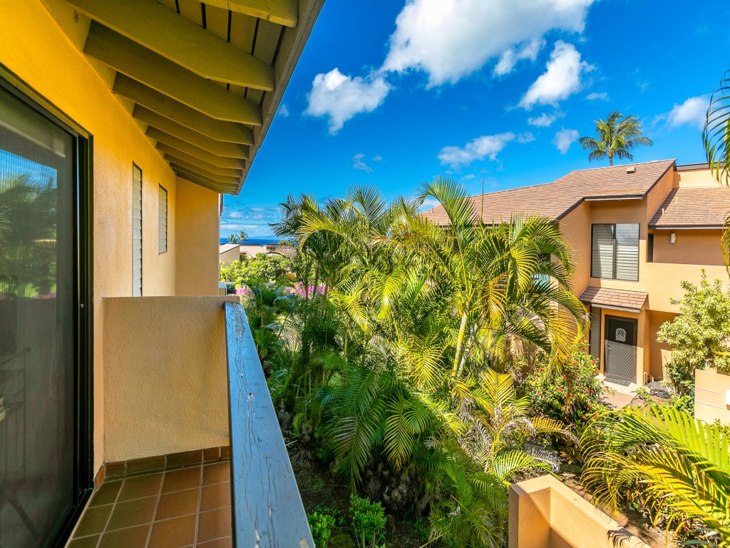 Wailea Ekahi 49F Vacation Rental in Wailea - RedAwning
