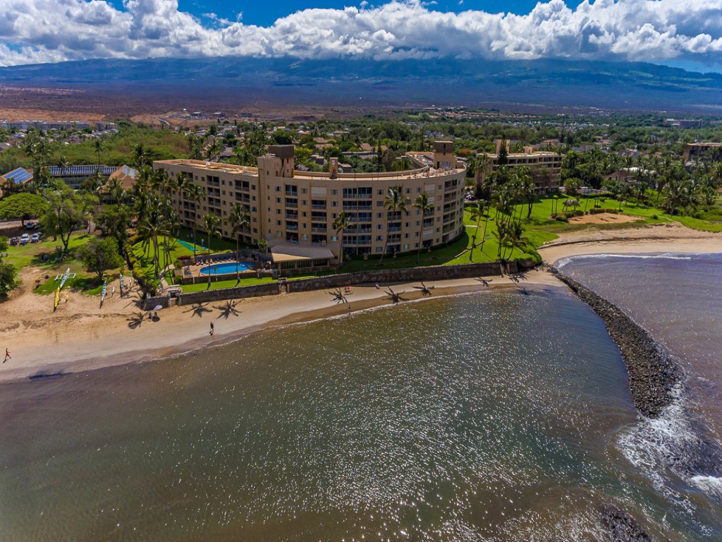Menehune Shores 102 Vacation Rental in Kihei - RedAwning