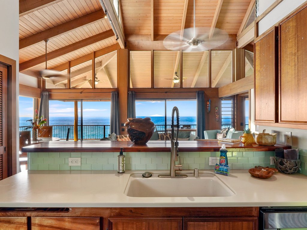 Big Island Hale Kaheka 6592 Vacation Rental in Kailua Kona - RedAwning