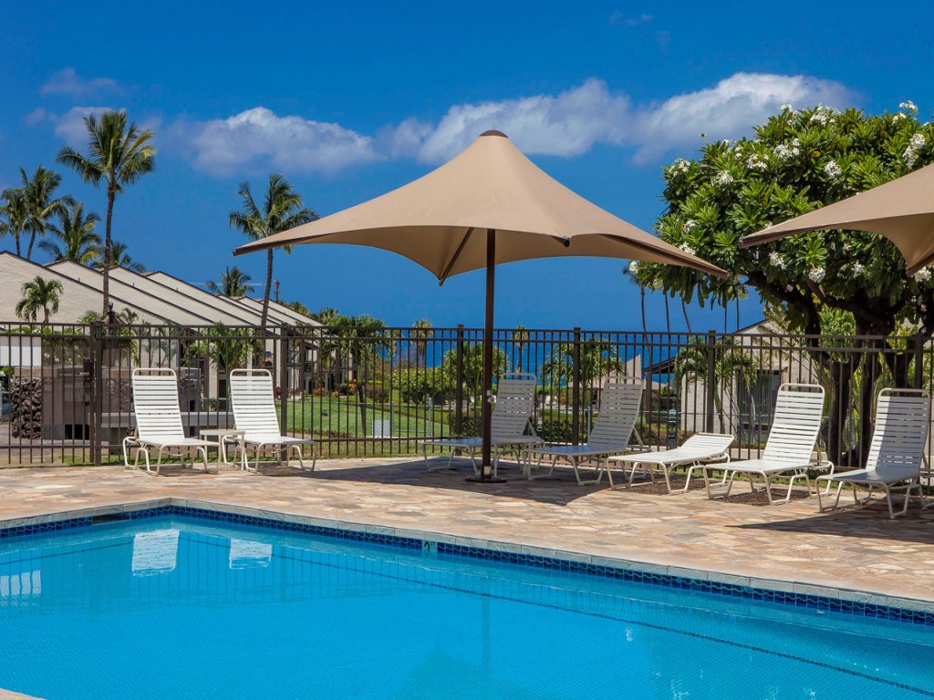Hale Kamaole 121 Vacation Rental in Kihei - RedAwning