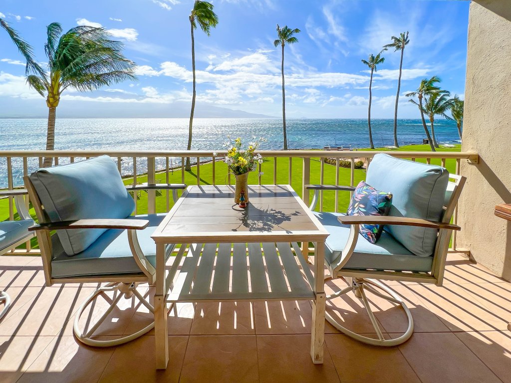 Maalaea Kai 215 Vacation Rental in Wailuku - RedAwning