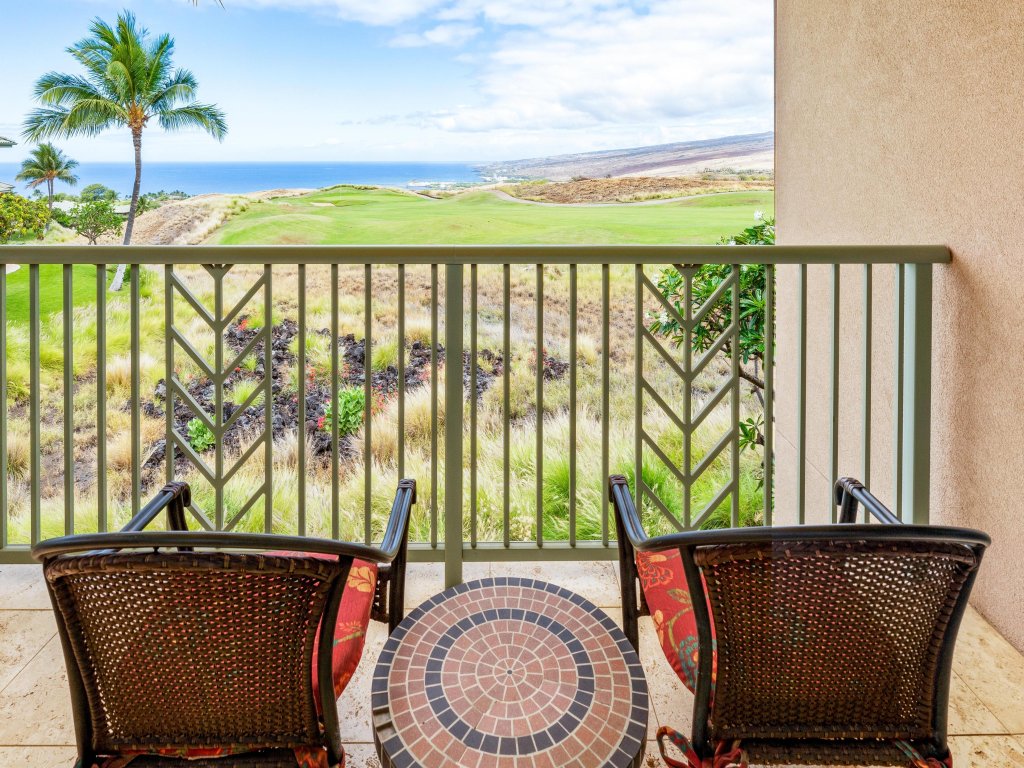 Big Island Waiulaula at Mauna Kea J201 Vacation Rental in Kamuela - RedAwning