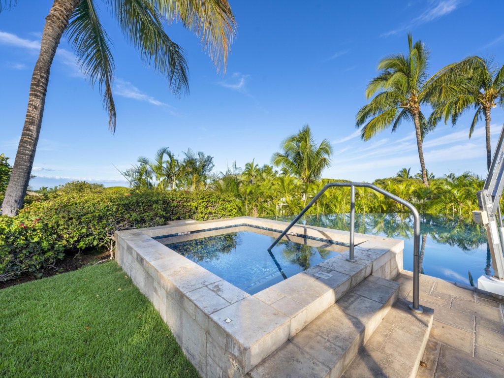 Big Island Waiulaula at Mauna Kea J201 Vacation Rental in Kamuela - RedAwning