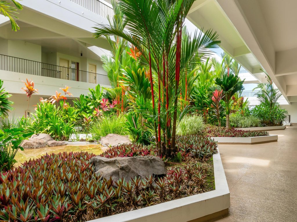Big Island Royal Sea Cliff 325 Vacation Rental in Kailua-Kona - RedAwning