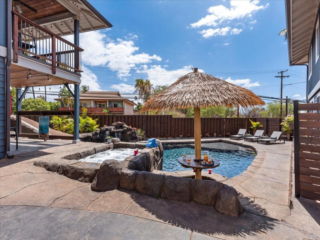The Cove Hale Vacation Rental in Kihei - RedAwning
