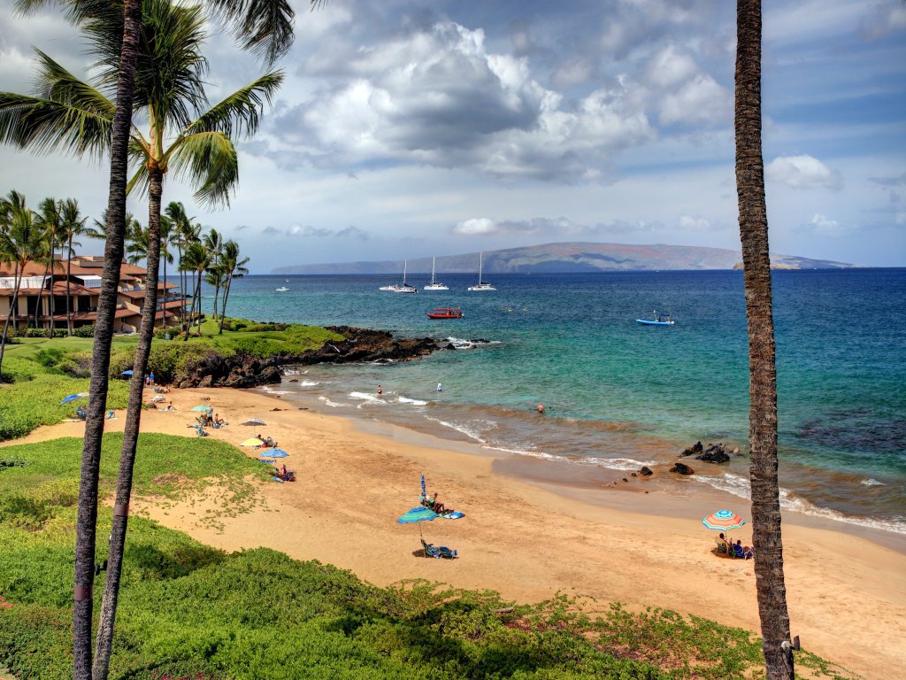 Makena Surf B305 Vacation Rental in Wailea - RedAwning
