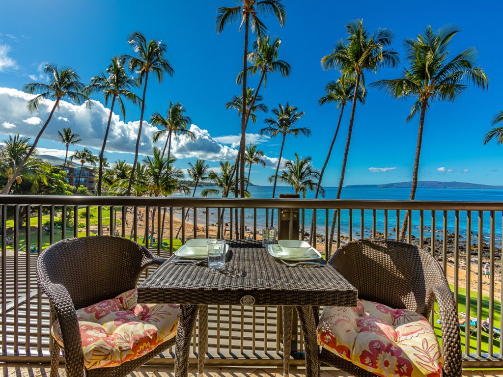 Mana Kai #203 Vacation Rental in Kihei - RedAwning