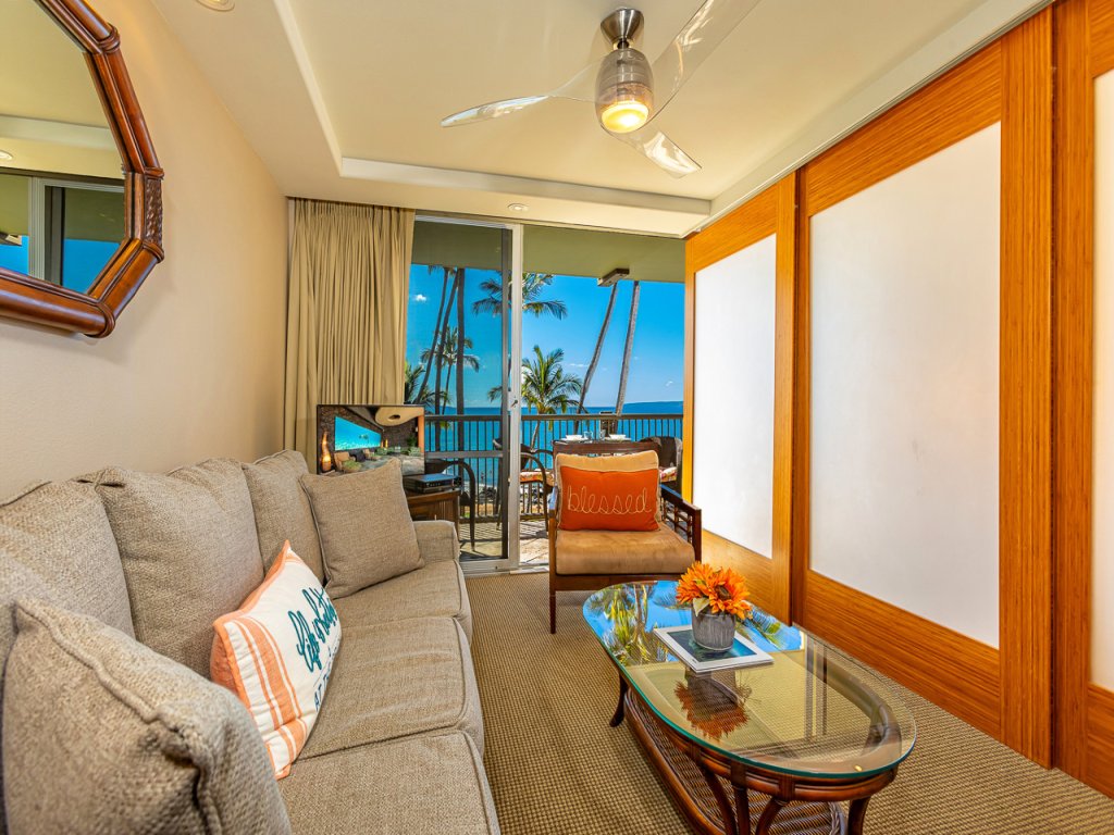 Mana Kai #203 Vacation Rental in Kihei - RedAwning
