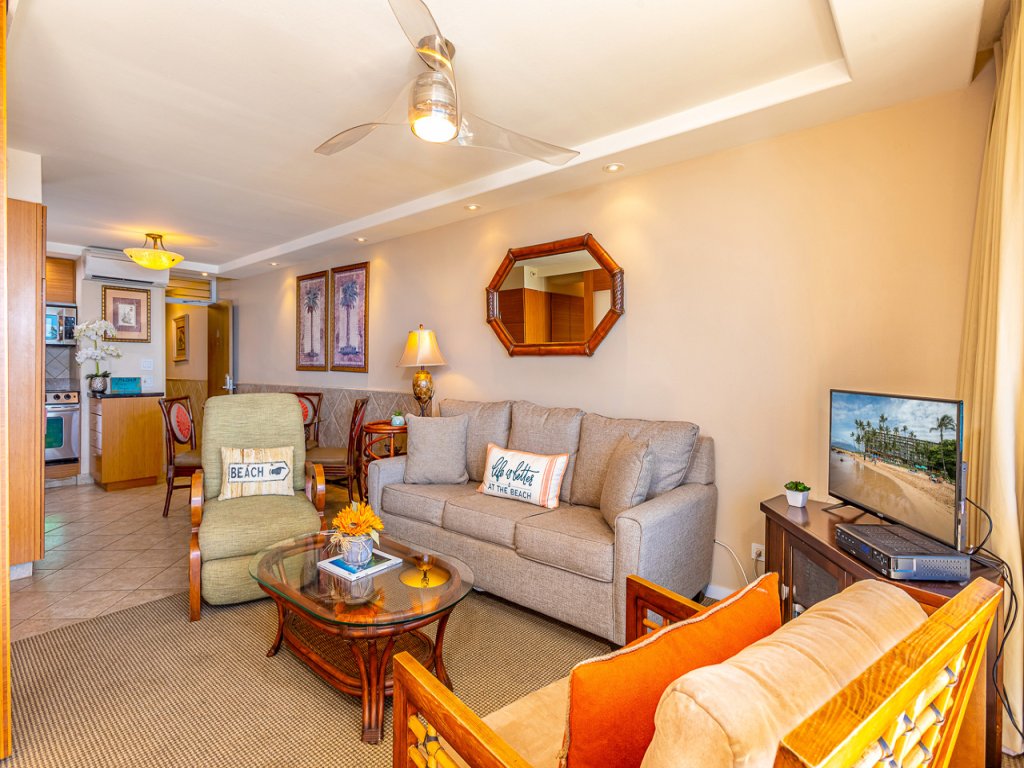Mana Kai #203 Vacation Rental in Kihei - RedAwning