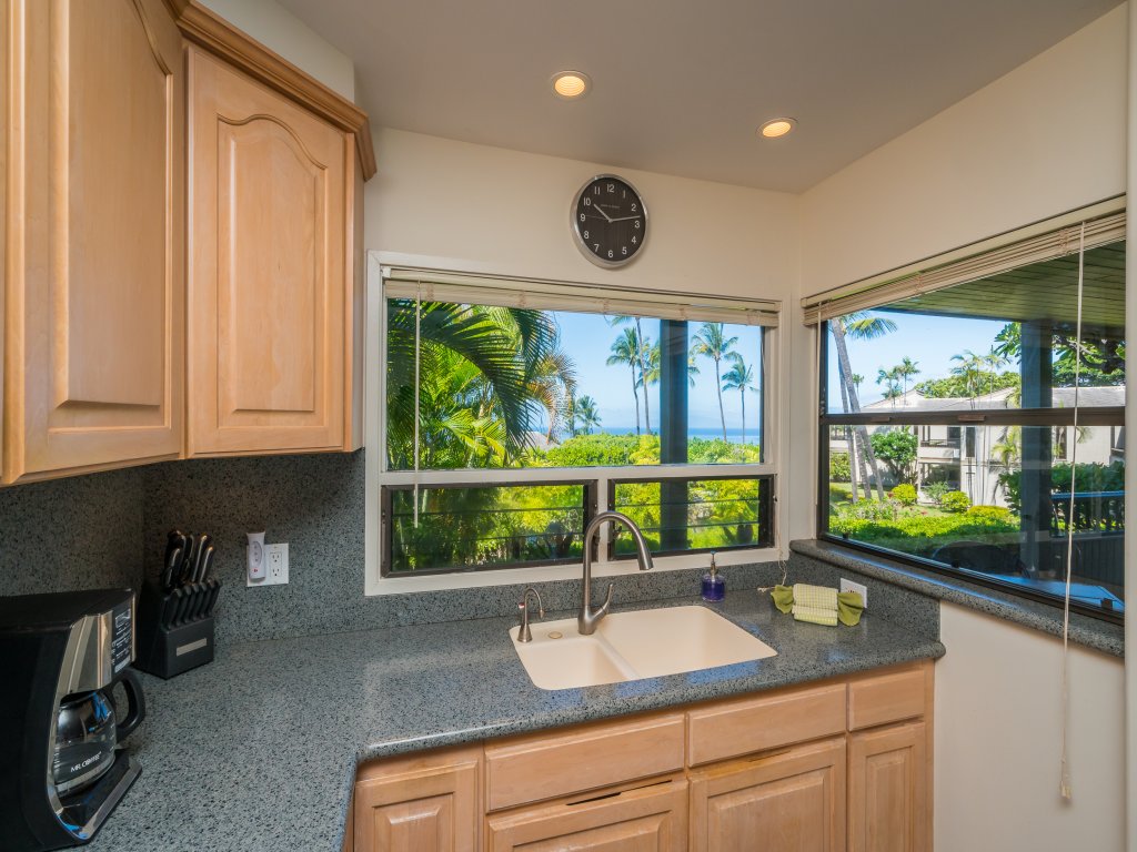 Wailea Ekolu 1705 Vacation Rental in Wailea - RedAwning