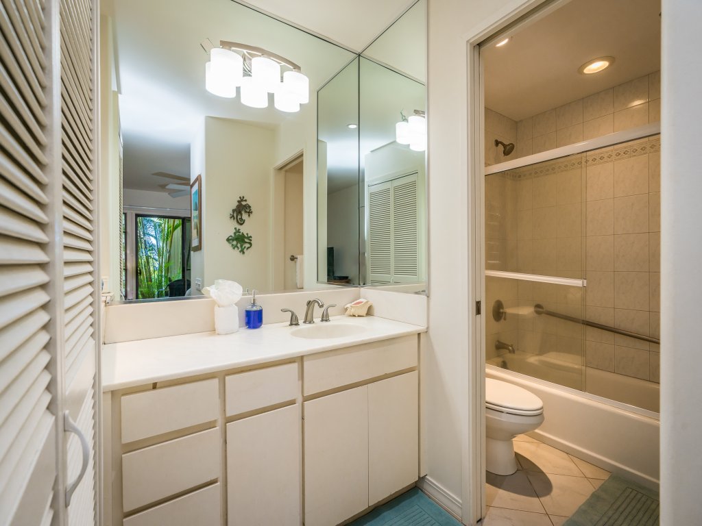 Wailea Ekolu 1705 Vacation Rental in Wailea - RedAwning