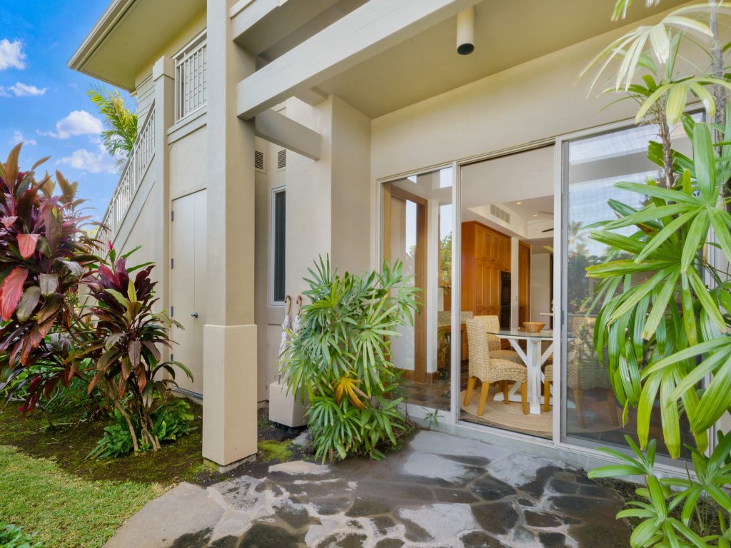 Big Island Hualalai 133C Vacation Rental in Kailua Kona - RedAwning