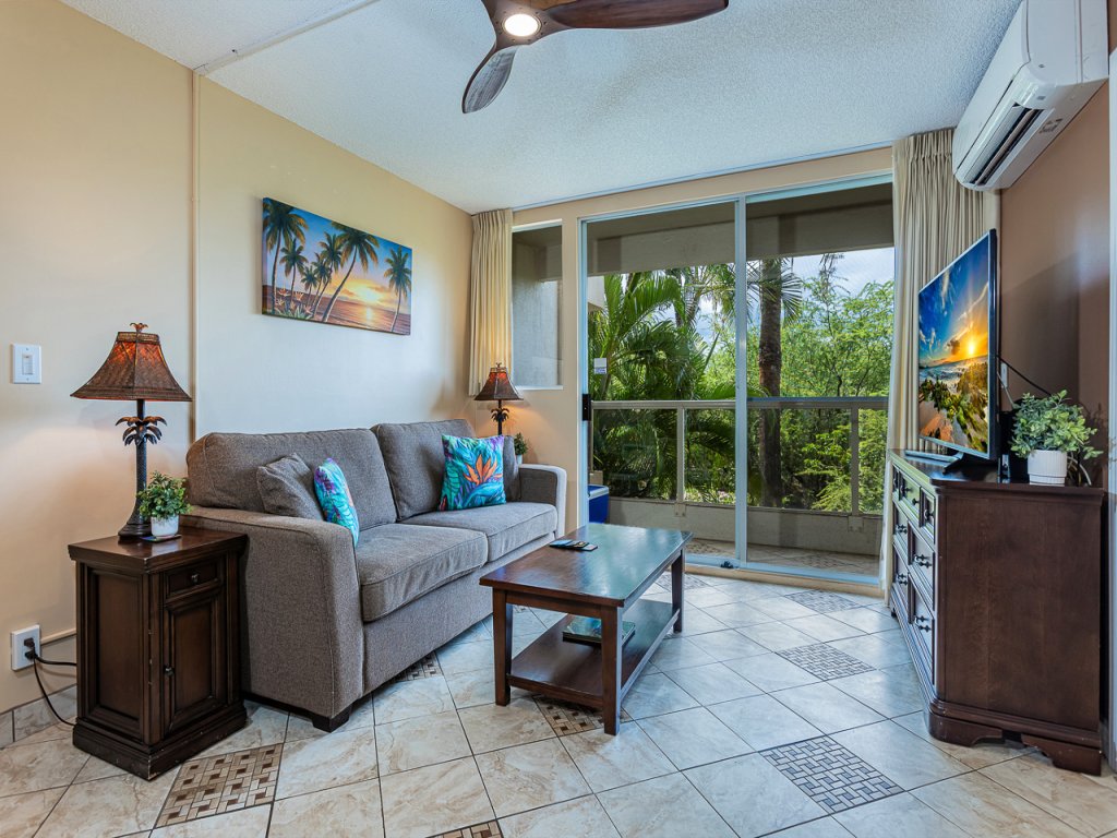 Maui Banyan H205 Vacation Rental in Kihei - RedAwning