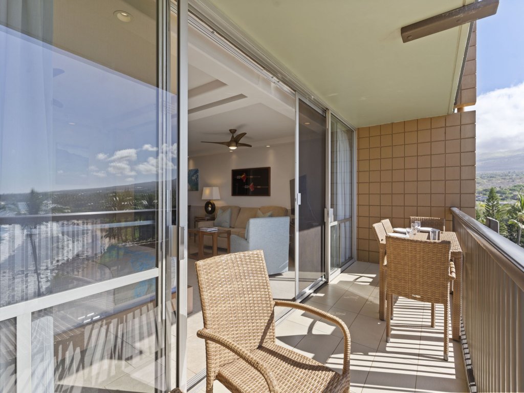 Mana Kai #705 Vacation Rental in Kihei - RedAwning