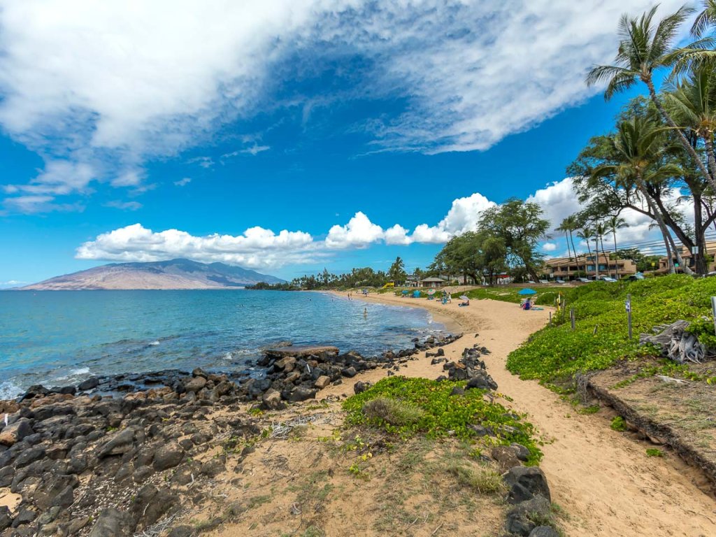Maui Parkshore 408 Vacation Rental in Kihei - RedAwning