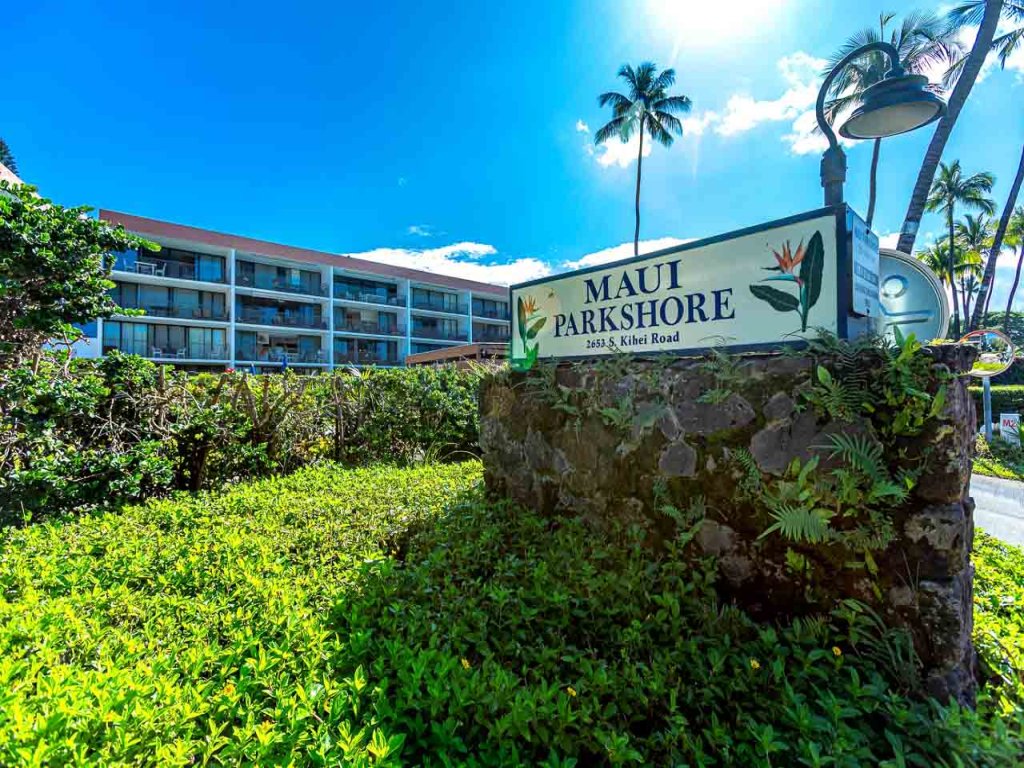 Maui Parkshore 408 Vacation Rental in Kihei - RedAwning