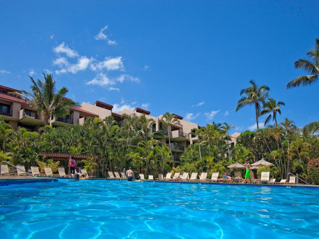 Kamaole Sands 6-102 Vacation Rental in Kihei - RedAwning