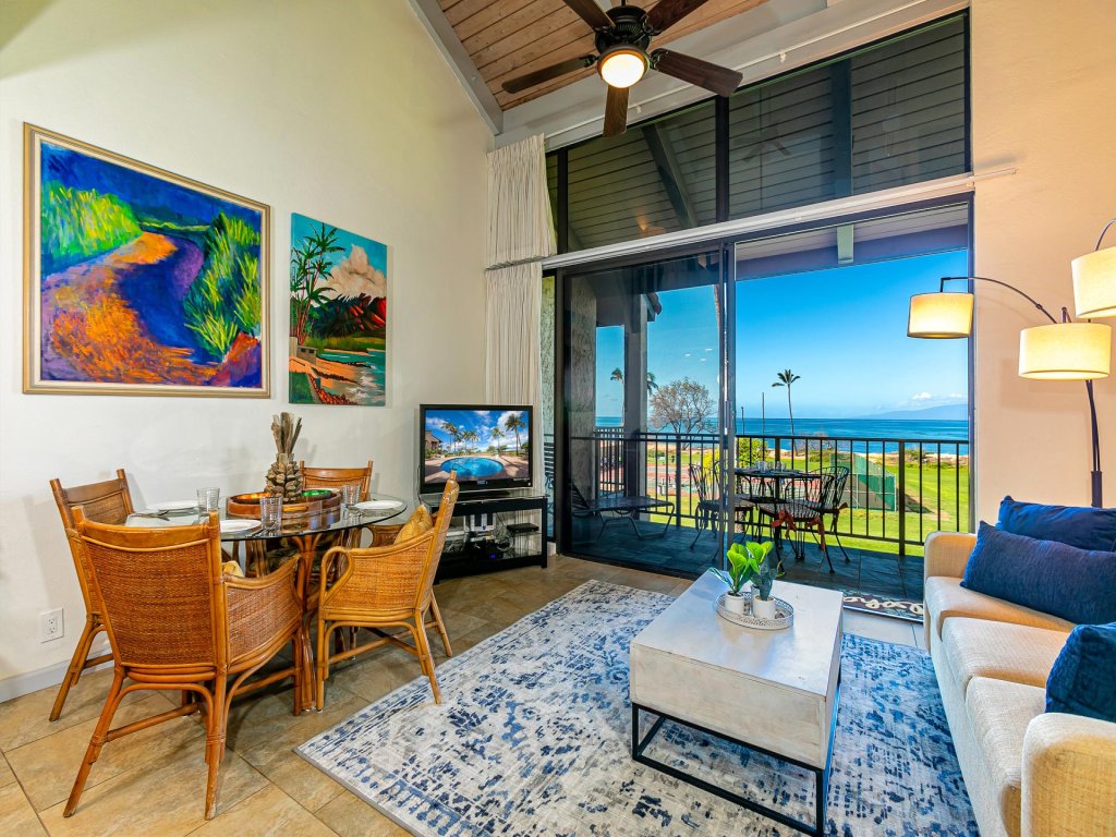 Luana Kai D305 Vacation Rental in Kihei - RedAwning