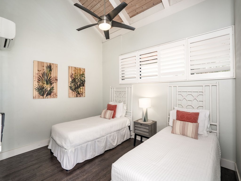 Luana Kai C306 Vacation Rental in Kihei - RedAwning