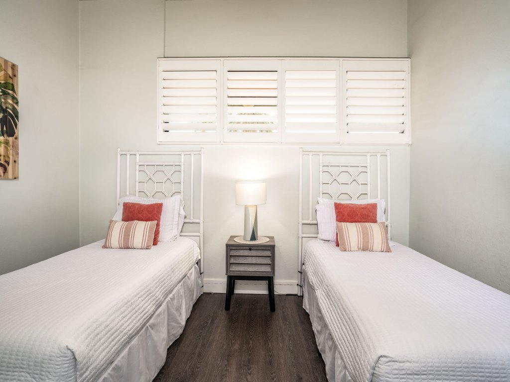 Luana Kai C306 Vacation Rental in Kihei - RedAwning