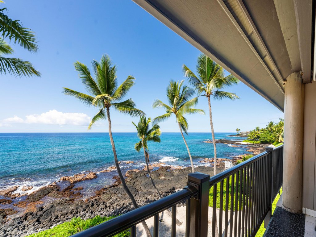 Big Island Kona Nalu 304 Vacation Rental in Kailua Kona - RedAwning