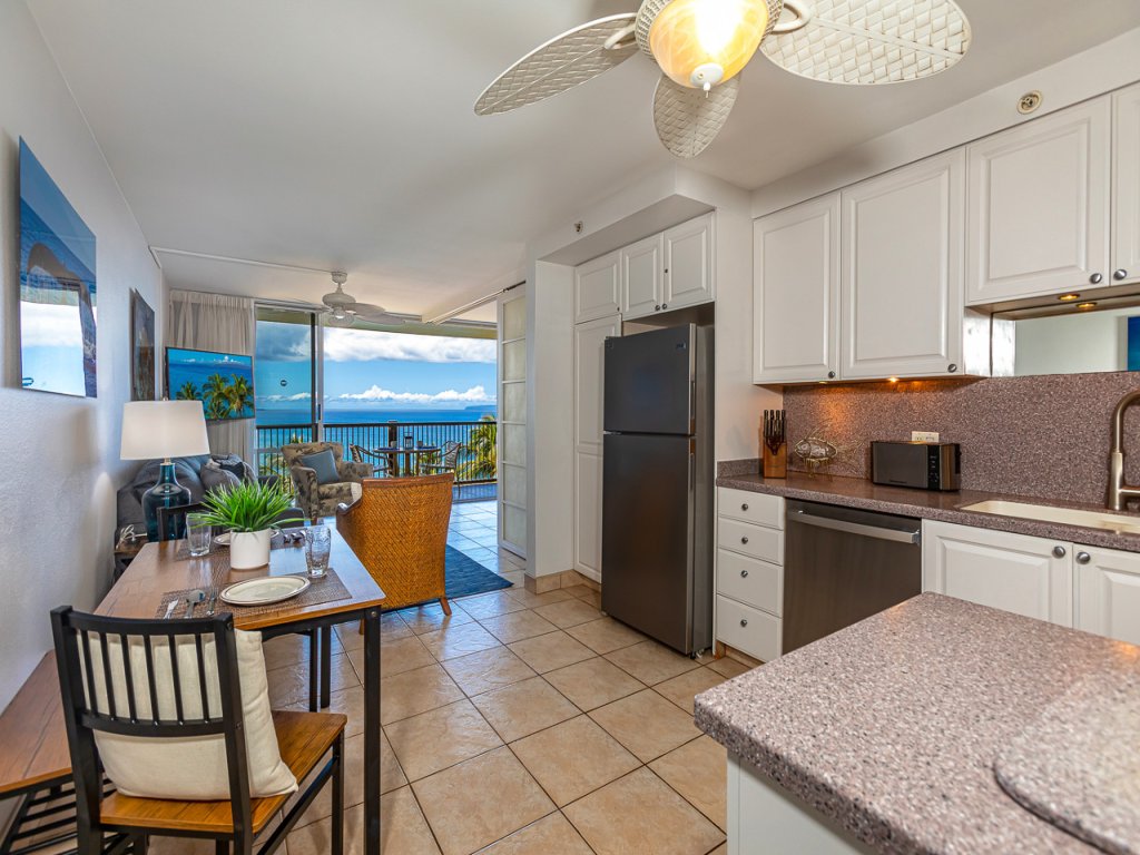 Mana Kai #805 Vacation Rental in Kihei - RedAwning