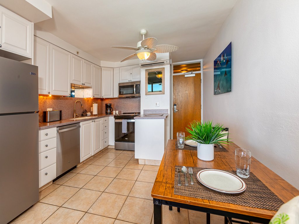 Mana Kai #805 Vacation Rental in Kihei - RedAwning