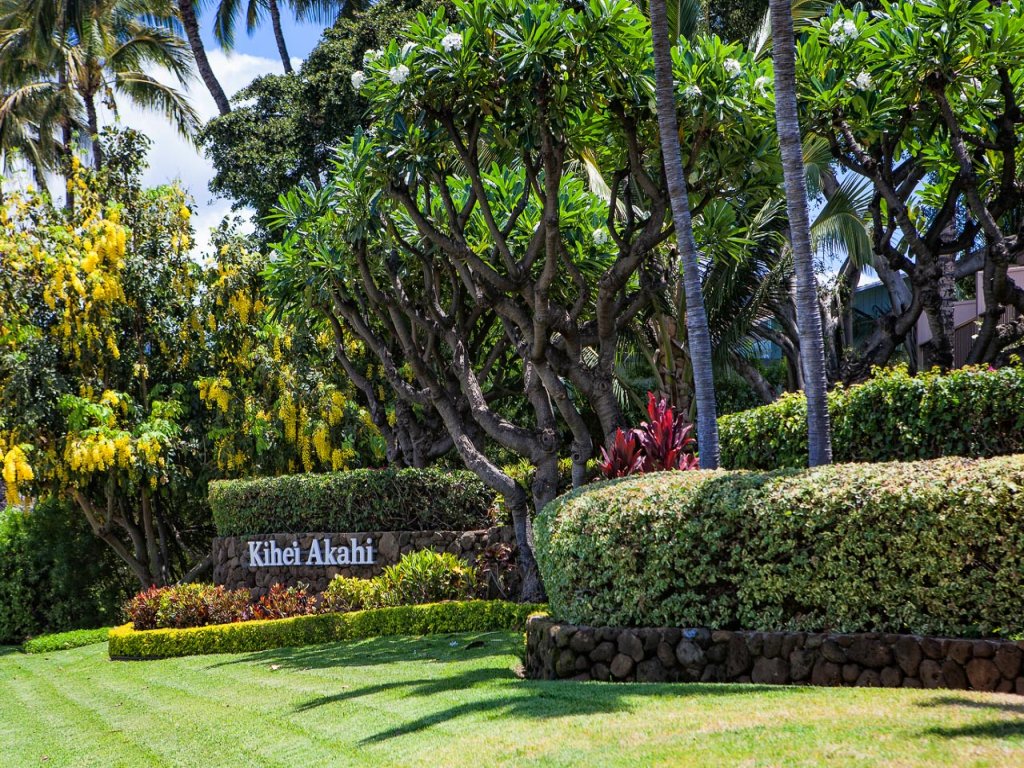 Kihei Akahi A-105 Vacation Rental in Kihei - RedAwning