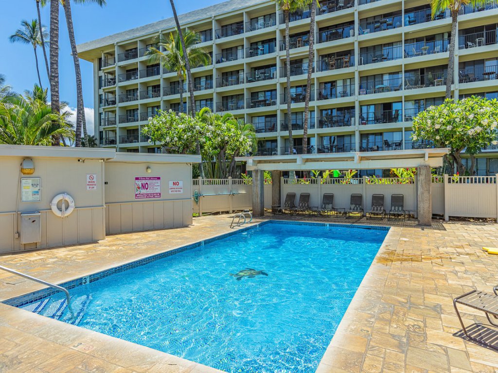 Kihei Akahi A-105 Vacation Rental in Kihei - RedAwning