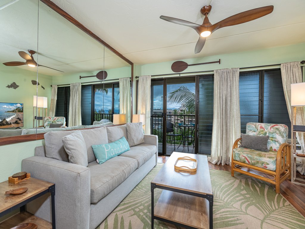 Kihei Akahi C-609 Vacation Rental in Kihei - RedAwning