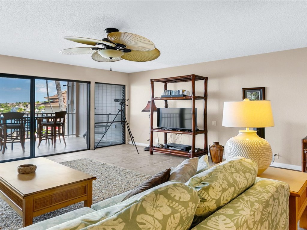 Big Island Sea Village 3212 Vacation Rental in Kailua-Kona - RedAwning