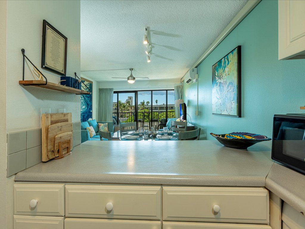 Kihei Akahi C-507 Vacation Rental in Kihei - RedAwning