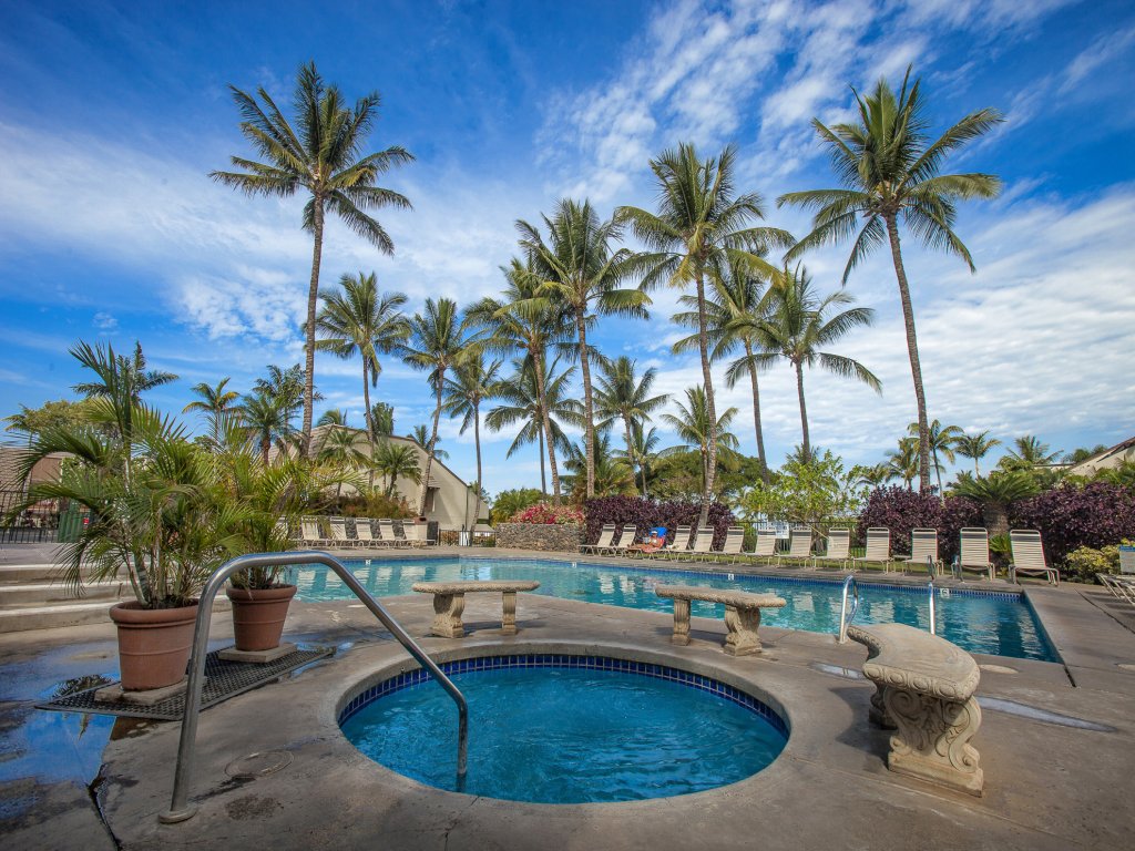 Maui Kamaole G211 Vacation Rental in Kihei - RedAwning