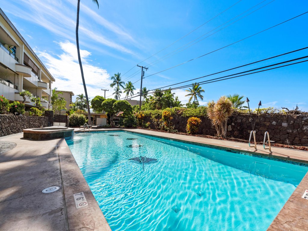 Big Island Holualoa Bay Villas 106 Vacation Rental in Kailua-Kona - RedAwning