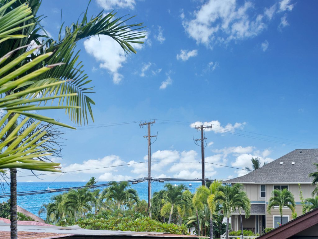 Big Island Lunapule Condos 205B Vacation Rental in Kailua-Kona - RedAwning