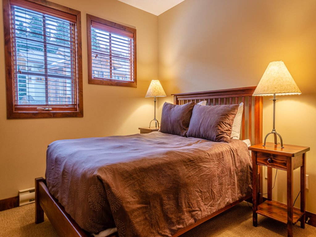 Woodhaven #32 Vacation Rental - RedAwning