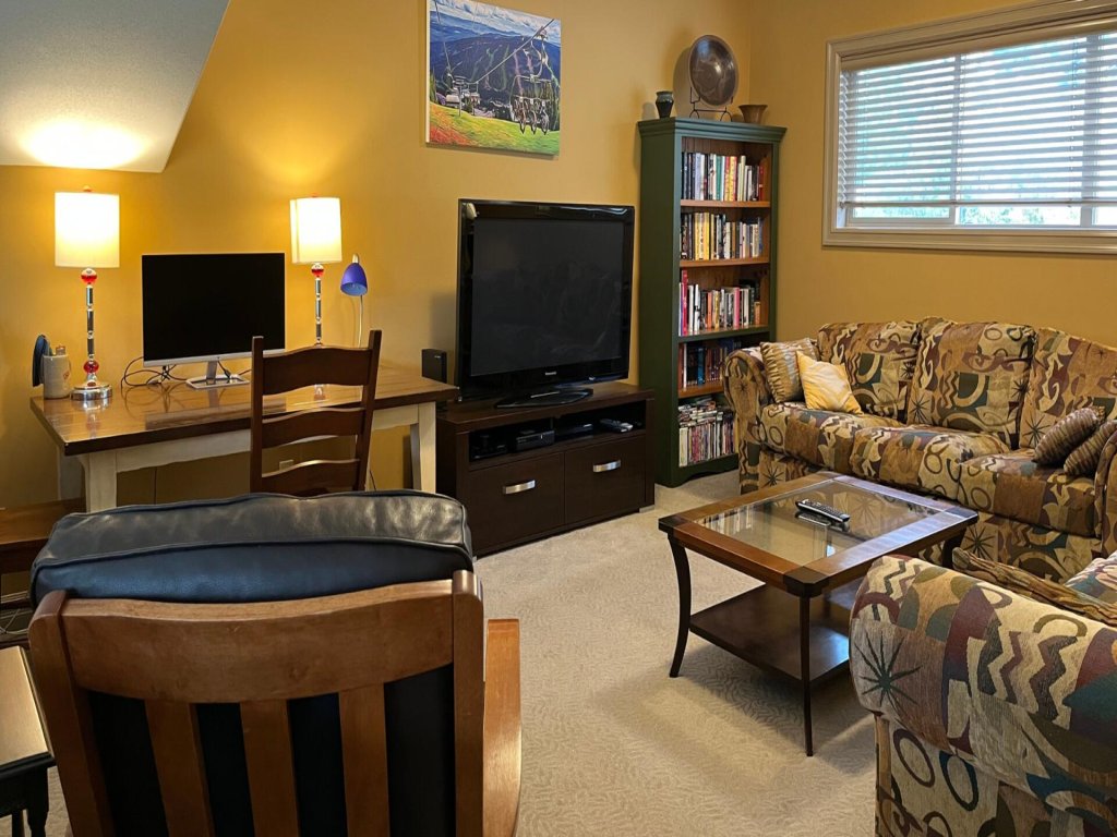 Soleil Chalet Vacation Rental - RedAwning