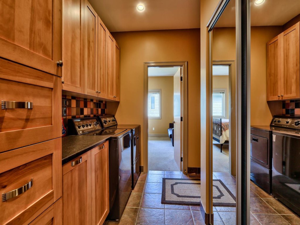 Soleil Chalet Vacation Rental - RedAwning