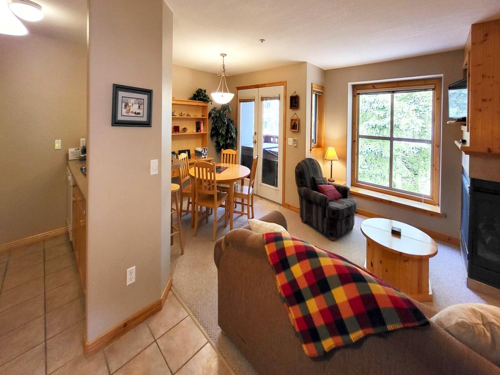 Crystal Forest #11 Vacation Rental - RedAwning