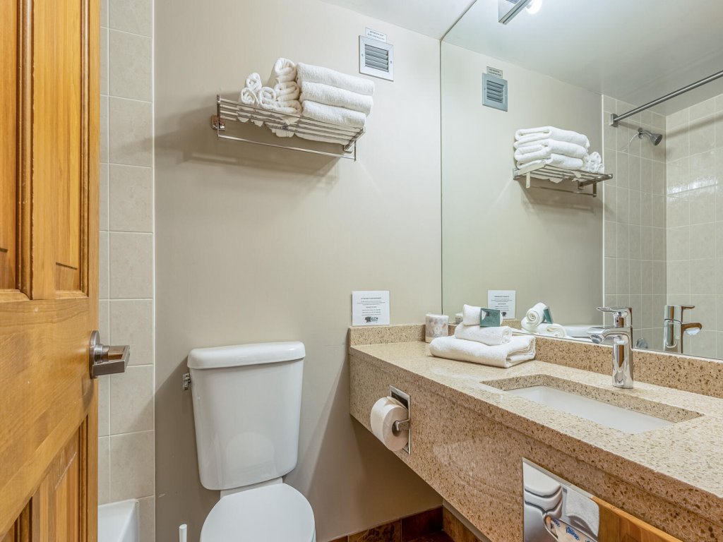 Cahilty #217 Vacation Rental - RedAwning