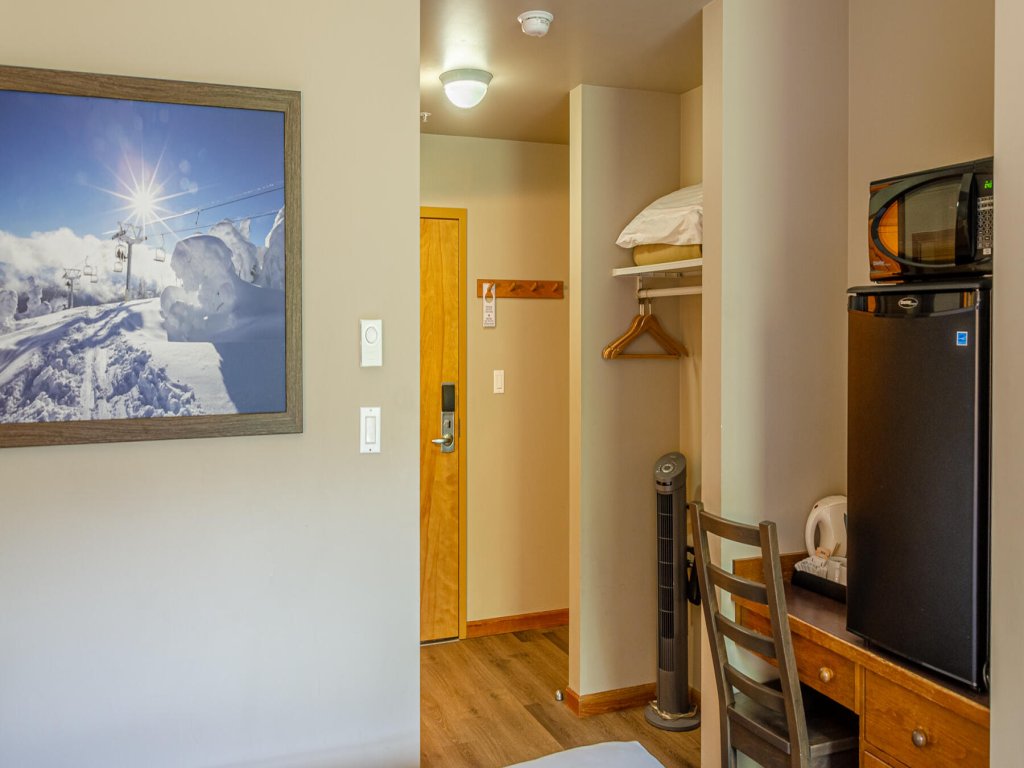 Cahilty #119 Vacation Rental - RedAwning
