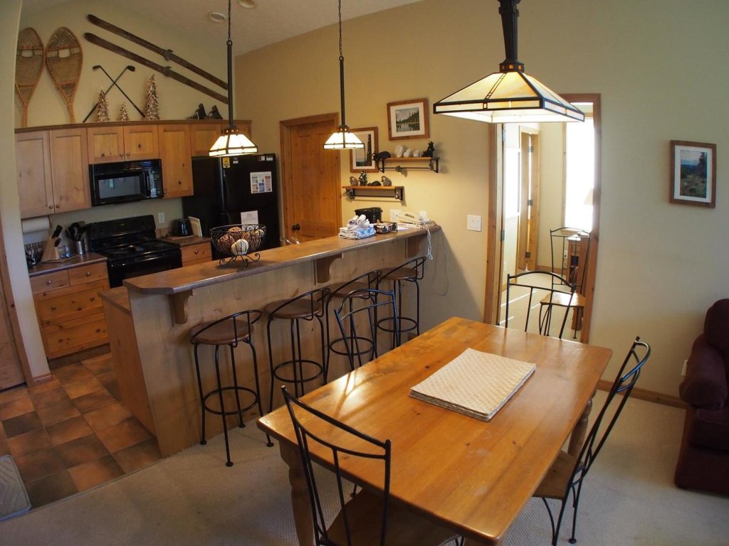 Crystal Forest #66 Vacation Rental - RedAwning