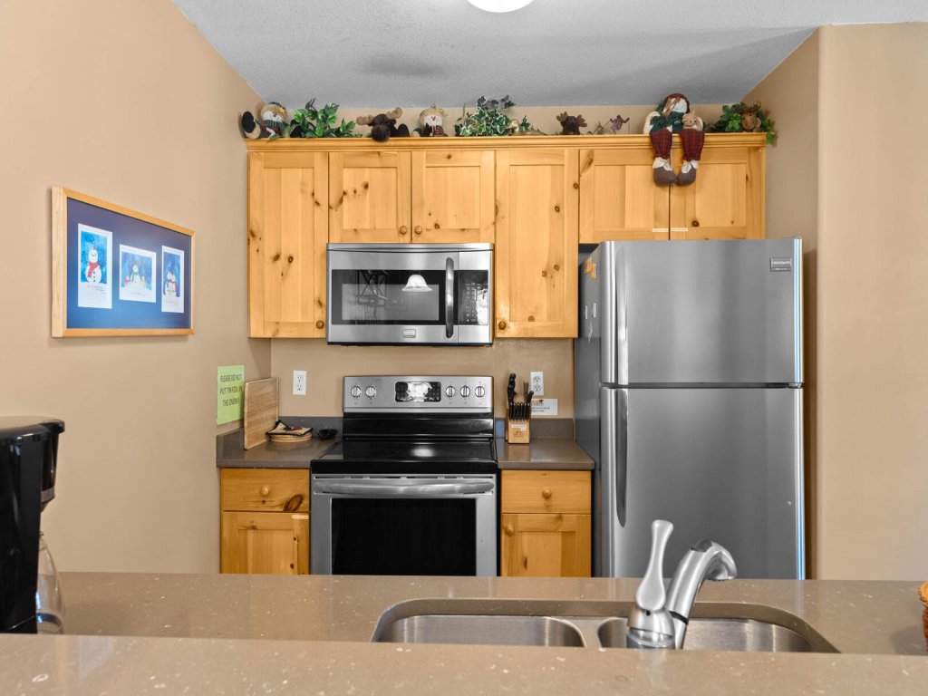 Crystal Forest #22 Vacation Rental - RedAwning