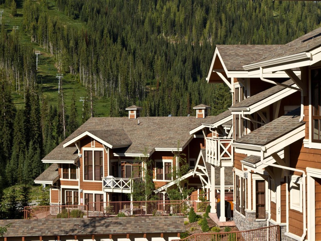 Stones Throw #38 Vacation Rental - RedAwning