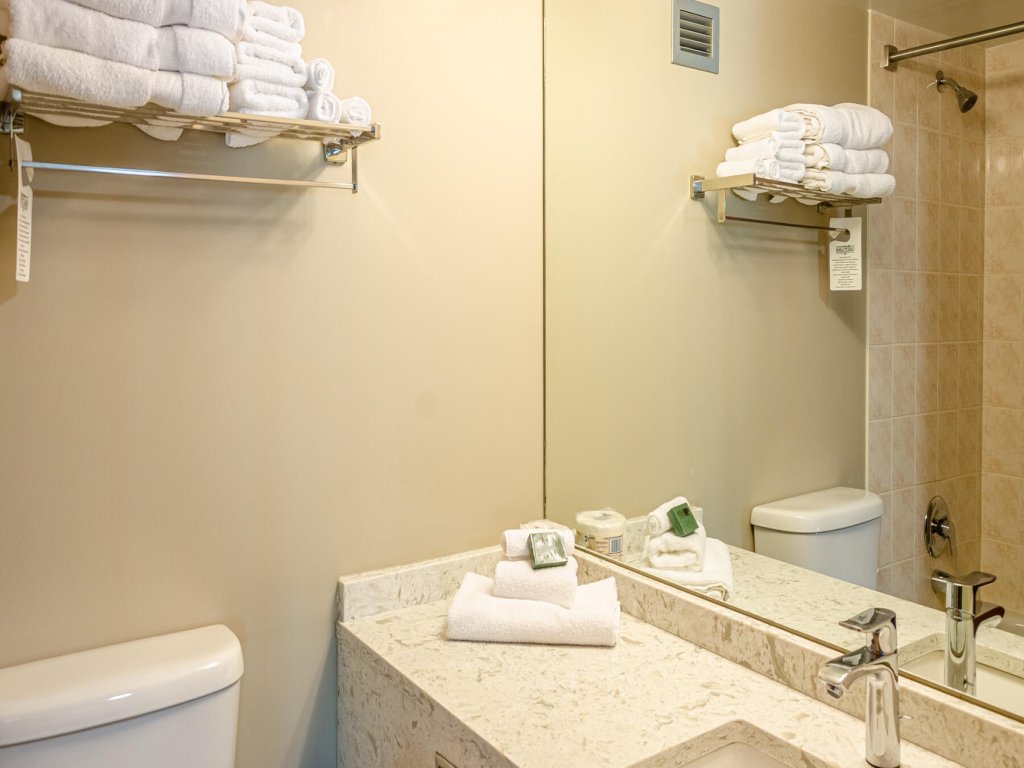 Cahilty #429 Vacation Rental - RedAwning