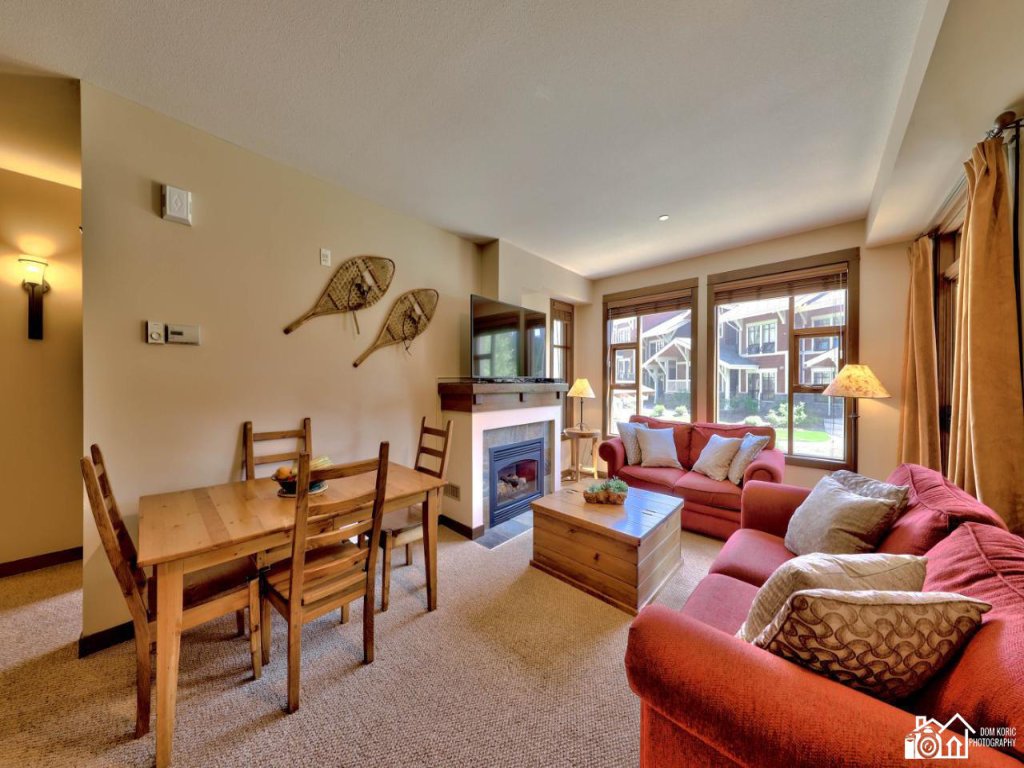 Stones Throw #12 Vacation Rental - RedAwning
